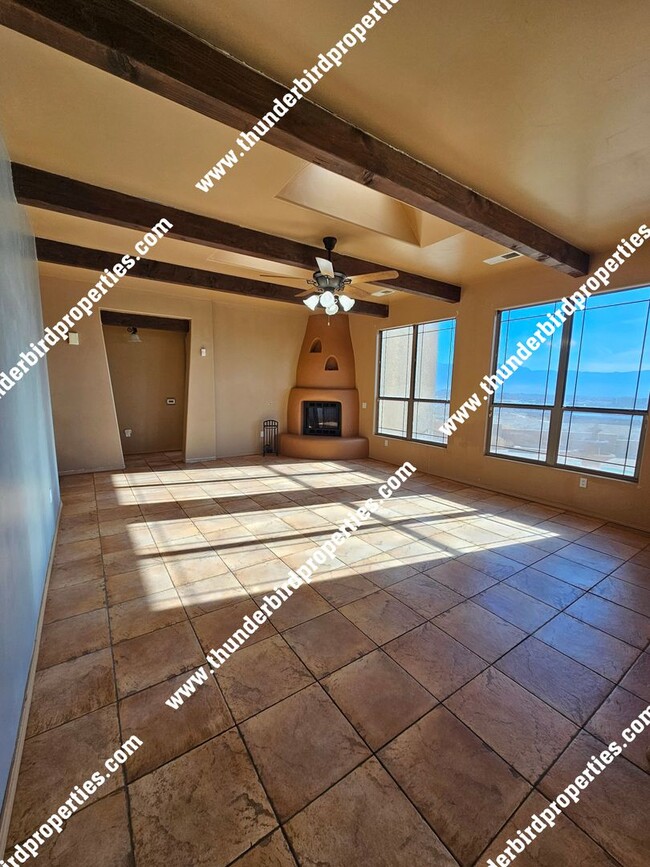 Photo - 4 bedrooms, 3 baths, single  story  on  We... House