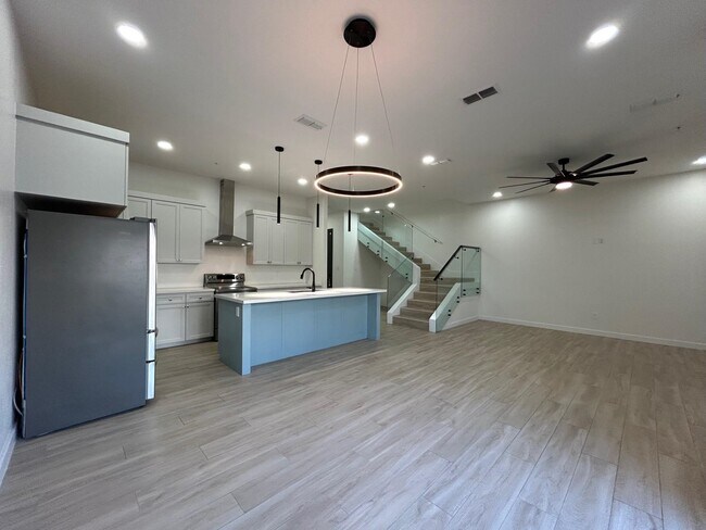 Photo - 6317 Krone Ln Unit A3