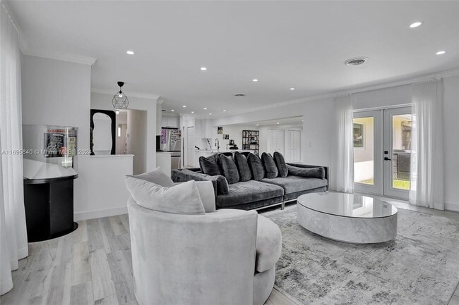 Photo - 4117 McKinley St