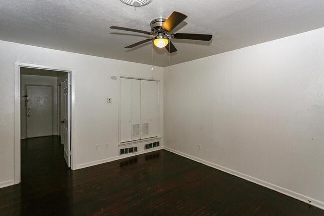 Photo - 507 Adams Ave Unidad B