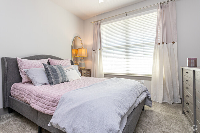 1BR, 1BA - 785SF