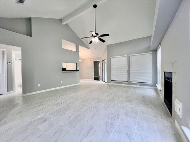 Building Photo - 15543 Scenic Haven Dr Rental