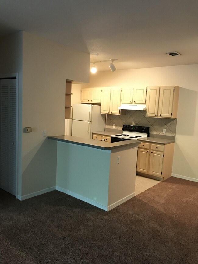 1/1 Ground Floor Condo Visconti in Maitlan... House Rental in