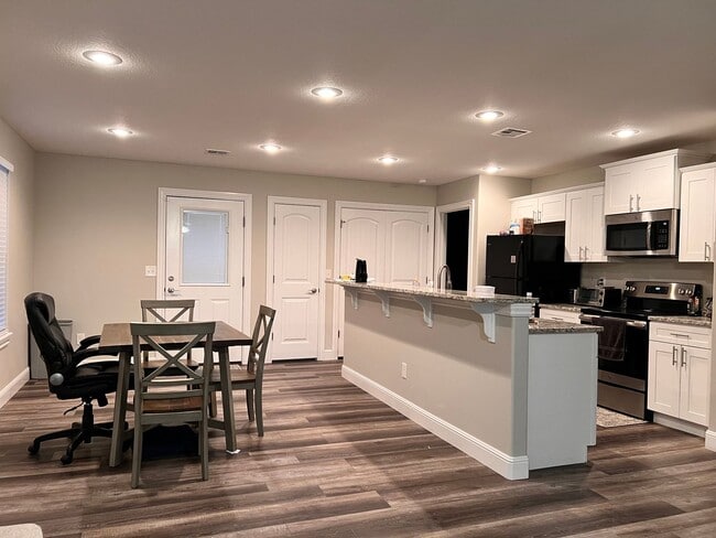 Photo - 3 Bedroom 2 Bathroom home