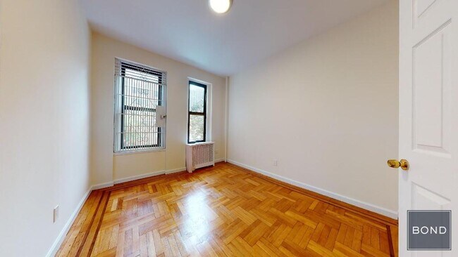 Photo - 228 E 36th St Apartment Unit 2B