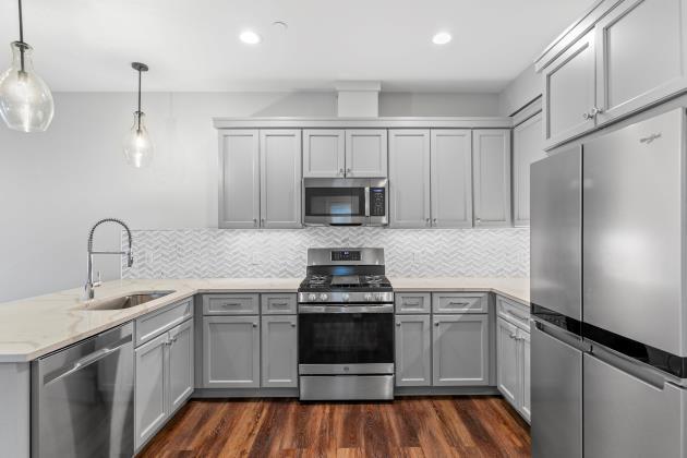 96 EA Apt 4 Kenwood - Norwalk Green Living Properties