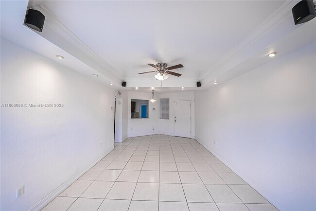 Photo - 1701 NE Miami Gardens Dr Unit 115