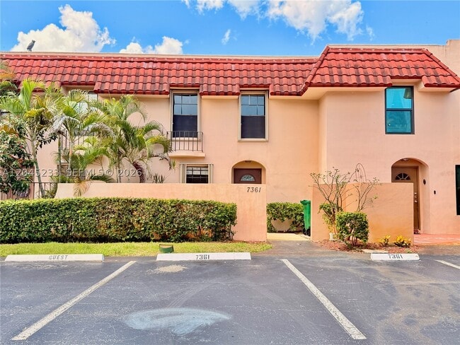 Building Photo - 7361 SW 26th Ct