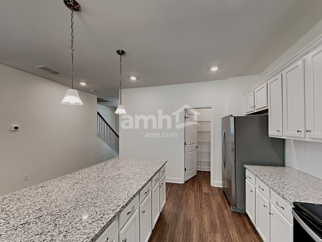 Photo - 412 Tributary Ln