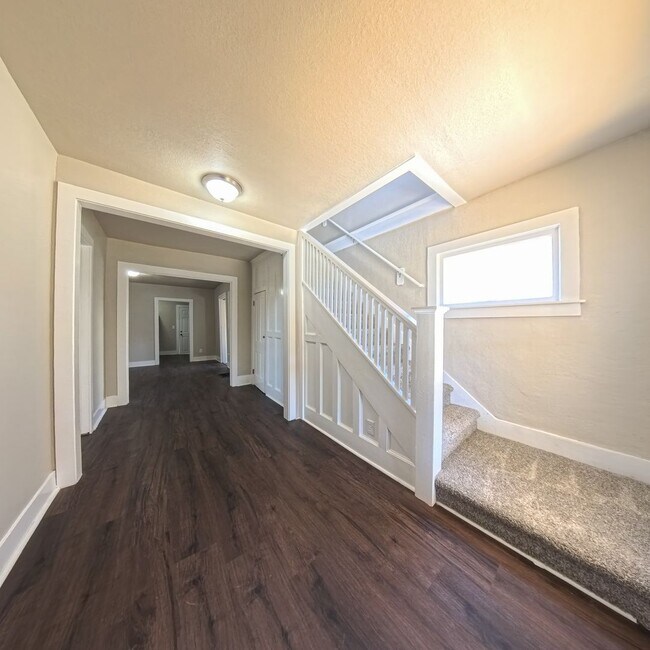 Photo - Newly remodeled 3 bedroom 1 bathroom home-...