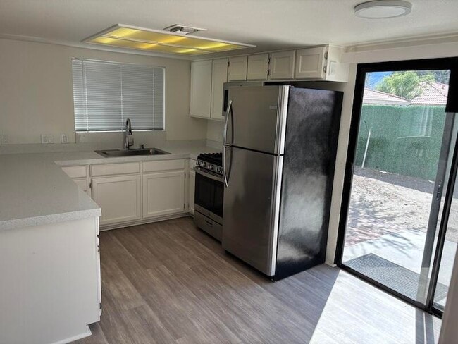 Photo - 32389 Whispering Palms Trail