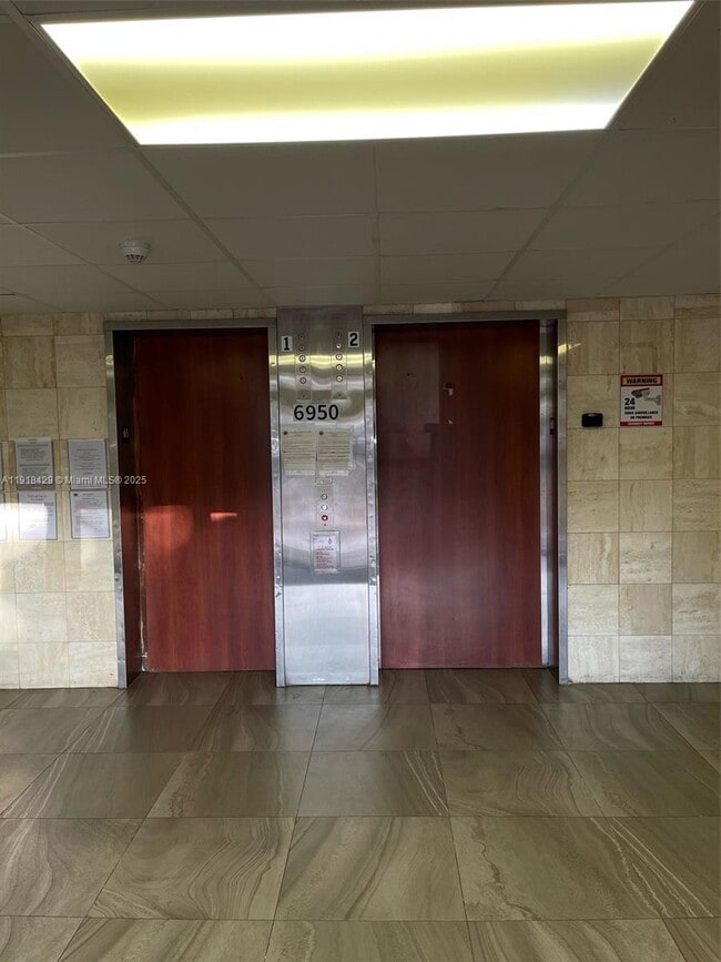 Photo - 6950 Miami Gardens Dr Unit 2-312A