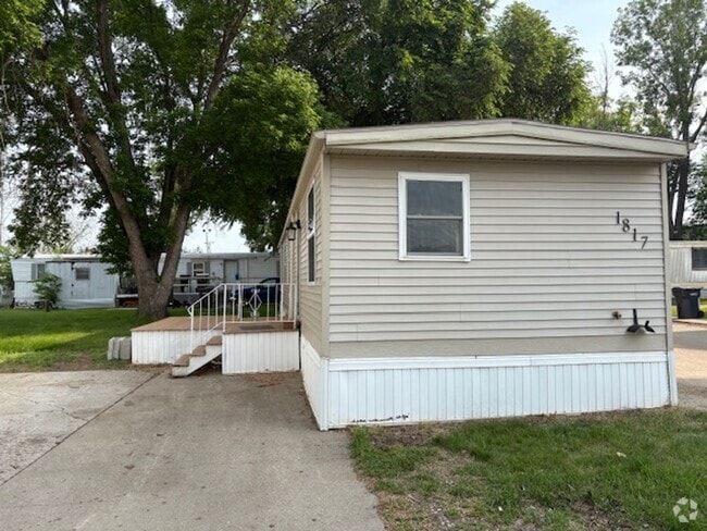 Building Photo - Cozy 2 Bed Manufactured Home in Quiet Frie...