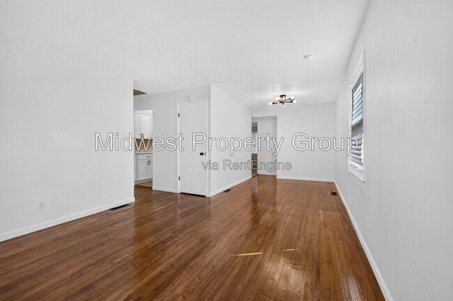 Photo - 338 Lancashire Rd