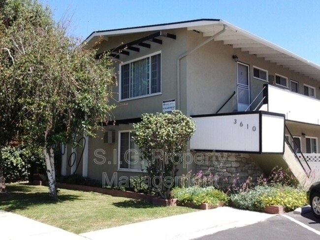 Building Photo - 3610 W Chandler Blvd Unit #C Rental