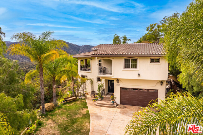 Photo - 2529 Topanga Skyline Dr House