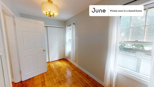 Photo - Room in Shared 4 bed/1 bath home Unit D