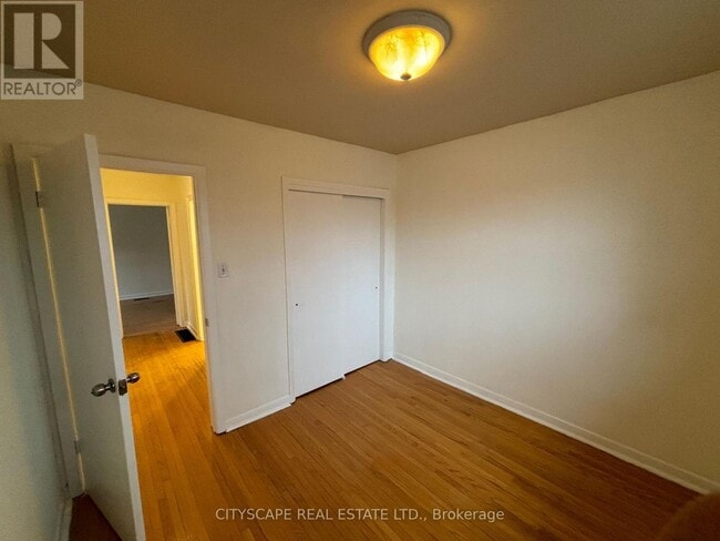 Photo - 116 Guildwood Pkwy