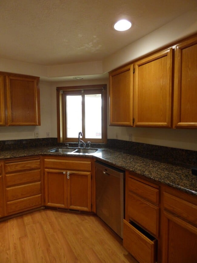 Photo - 3 bed Single level home in a Cul-De-Sac