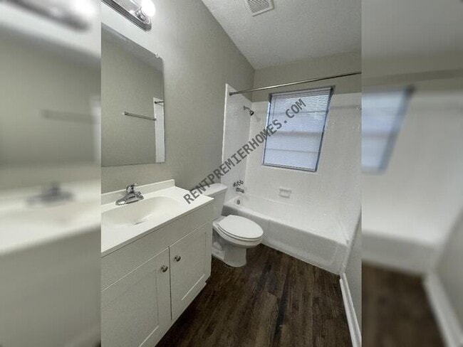 Photo - 7400 Debbie Dr