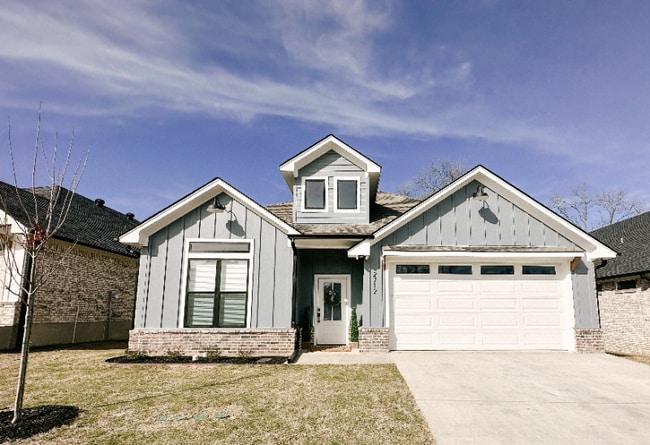 Building Photo - 2712 Royal Vlg Wy Rental