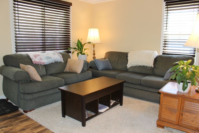 Photo - 3011 Ferris Ave