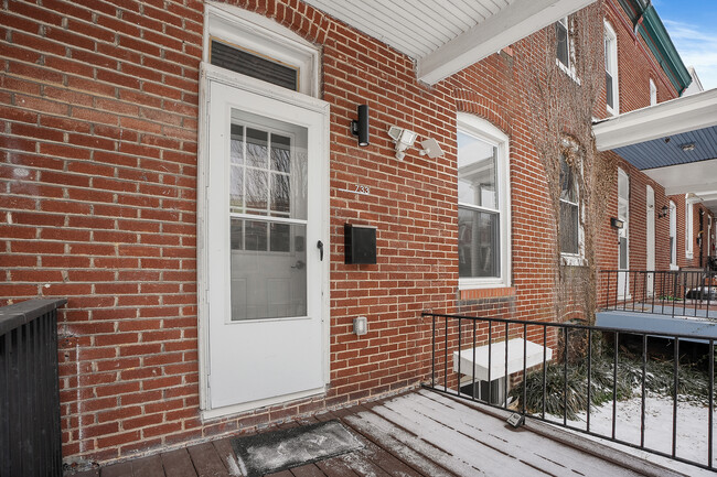 Photo - 733 E 36th St Townhome