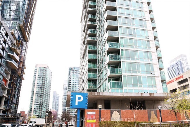 Photo - 81 Navy Wharf Ct Unit 810