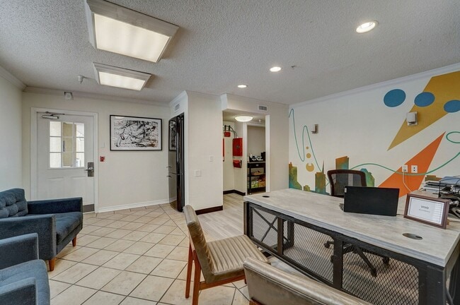 Vivo Living Willowbrook Leasing Center