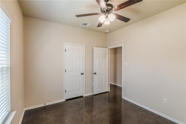 153 Samuel Dr