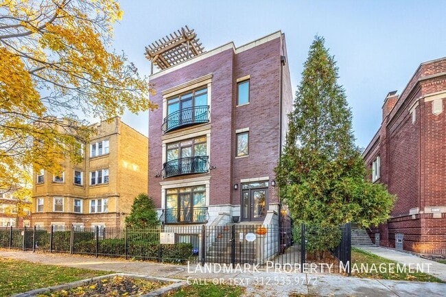 Building Photo - 4208 N Albany Ave Unit 1R