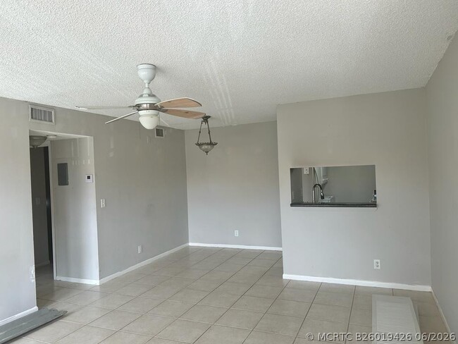 3662 N University Dr Unit F-7