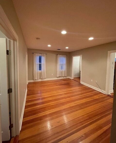 Photo - 230 County Rd