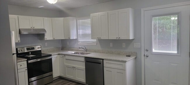 Kitchen - 1320 Shipley Church Rd Unit B