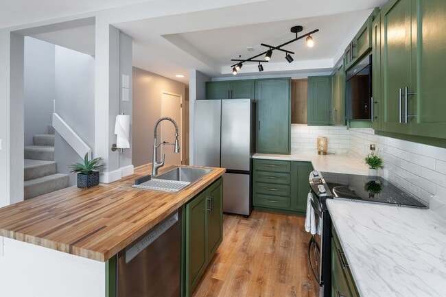 Hokuloa - 2 bedroom, 2 bathroom, 2 vehicle... - Hokuloa - 2 bedroom, 2 bathroom, 2 vehicle... Townhome