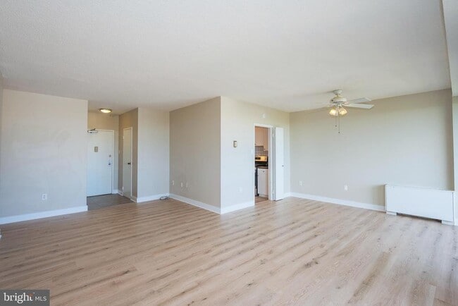 Photo - 4141 Henderson Rd Unidad 822