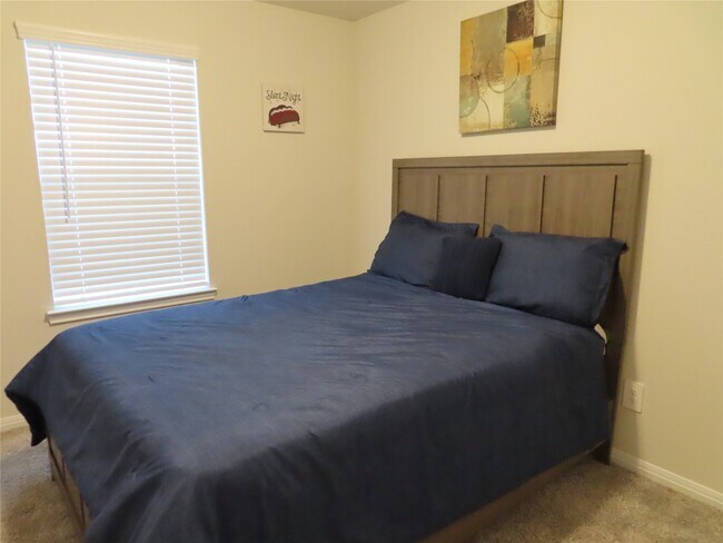 Photo - 10818 Sugar Pne Ln