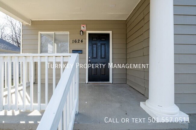 Photo - 1624 Brown St