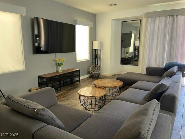 Photo - 5289 Coral Ribbon Ave