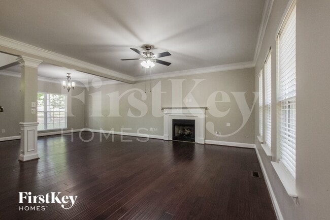 Photo - 406 Sardis Rd N Alt Rd