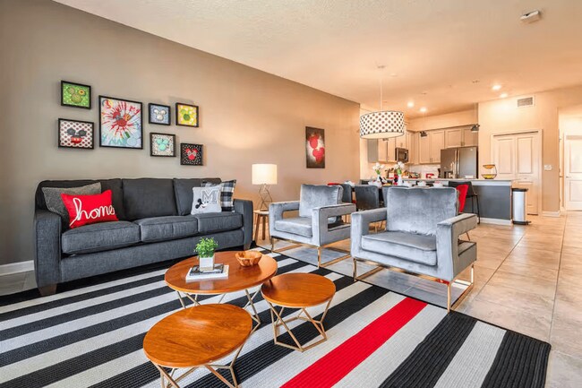 Building Photo - Beautiful 2 Bedroom, 2 Bathroom Davenport Home!