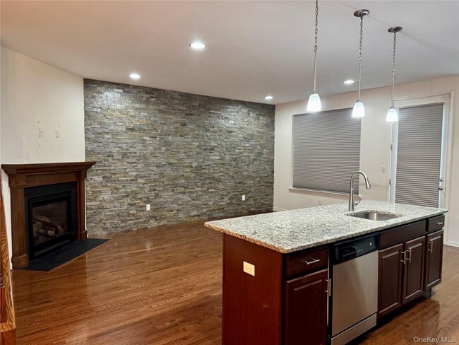 Photo - 127 Meadow View Dr