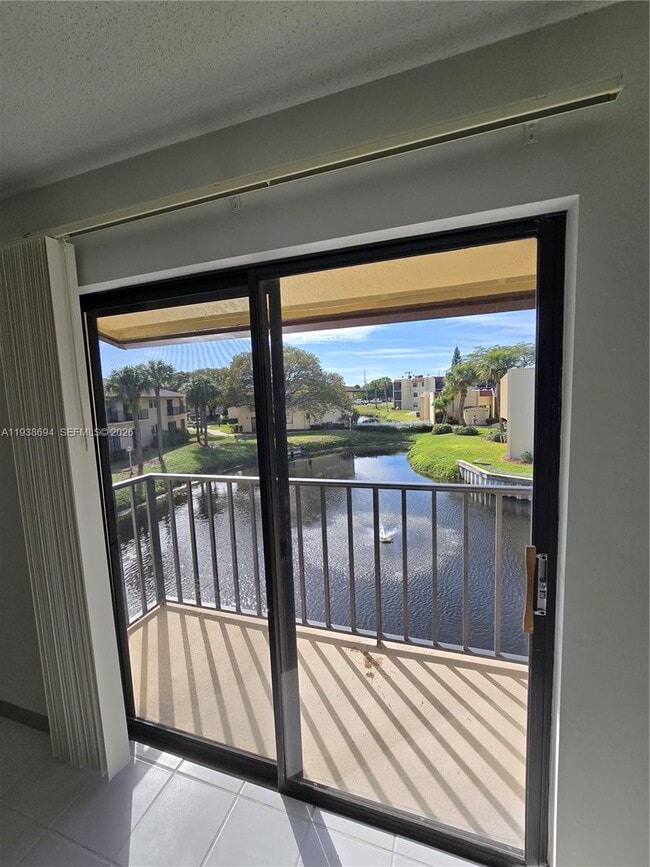 Photo - 2050 Oleander Blvd Unit 9-206