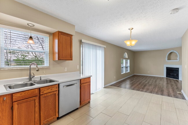 Photo - 537 Ablemarle Cir