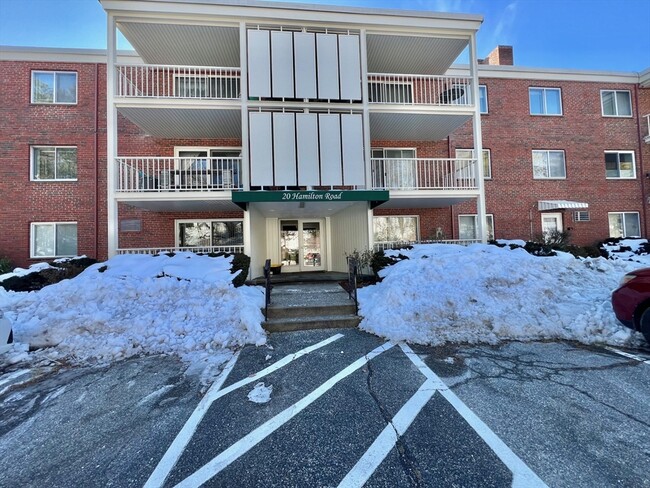 Building Photo - 20 Hamilton Rd Unit 201 Rental