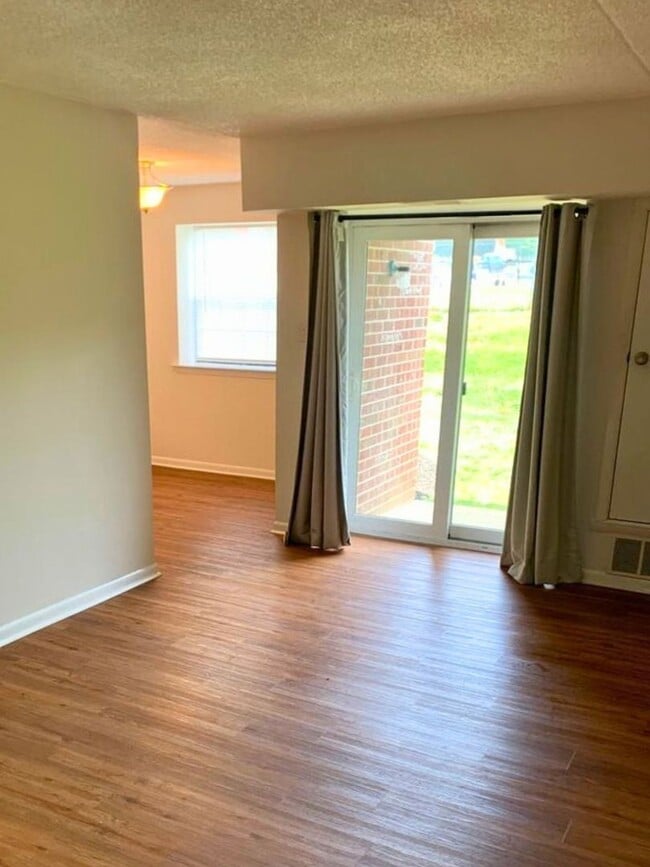 Photo - 2 Bedroom 1 Bathroom first floor Goshen Valley flat!