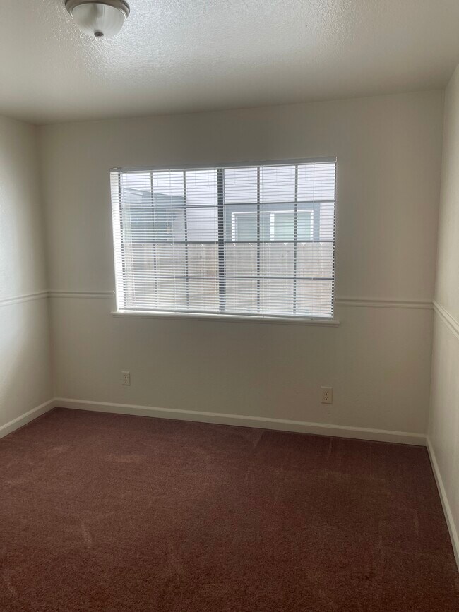 Photo - 817 Lake Ave