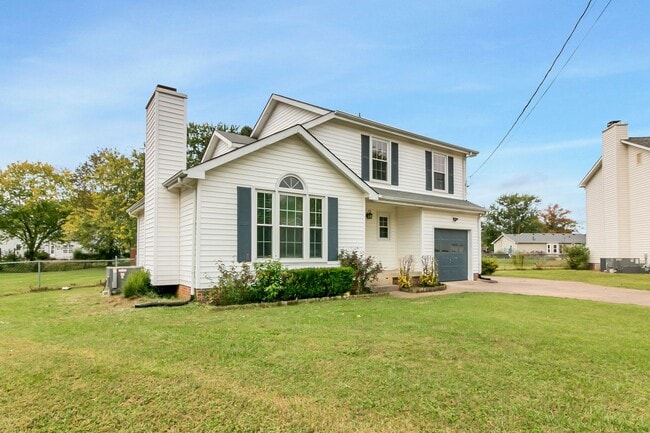 Photo - 900 Cimarron Ct