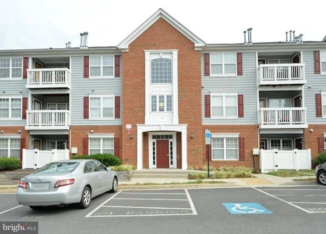 Photo - 511 Constellation Sq SE Unidad E