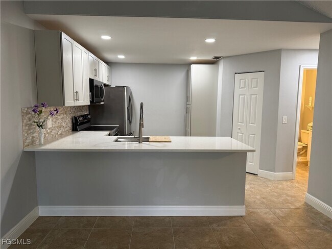 Photo - 6331 Royal Woods Dr